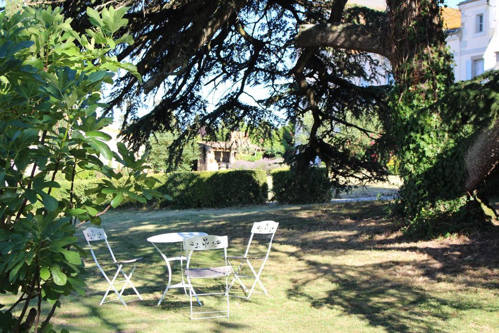 Chateau De Villeneuve - Montolieu Экстерьер фото